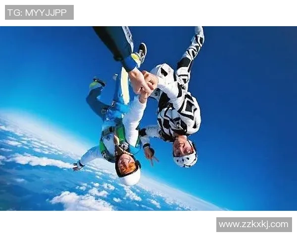 成都极限运动队的逆袭之旅全景纪实与挑战精神的真实写照 成都极限运动队的逆袭之旅全景纪实与挑战精神的真实写照