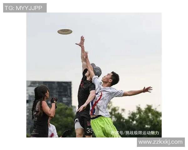 成都飞盘队在极限运动联赛中的默契配合与战术分析