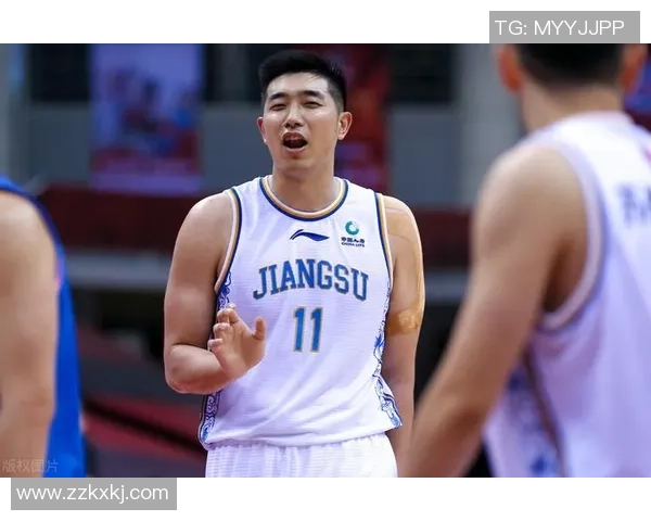 吴冠希带领球队勇闯赛季新高峰展现篮球魅力与团队精神